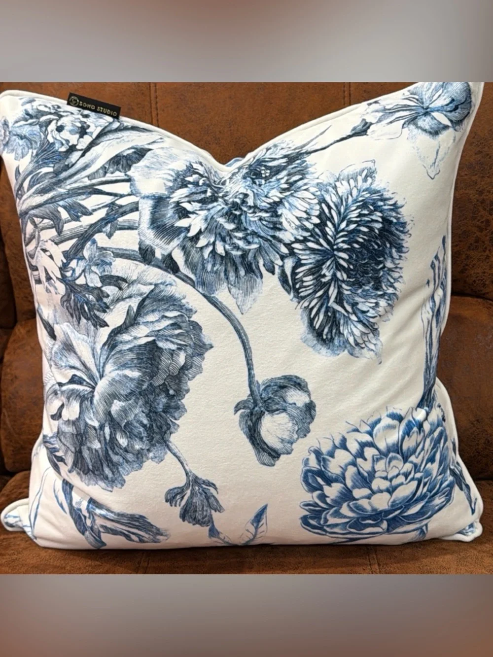 Soho Studio Decorative Throw Pillow 20” Boho Blossoms Floral Design Luxe Velvet‎